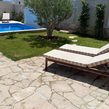 Villa Mediterra Garden & Pool Бол Экстерьер фото